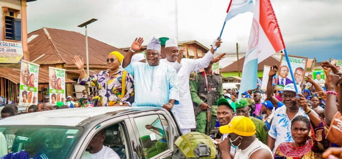 Adebutu dares Yayi to go to court over Ekiti indigene claim