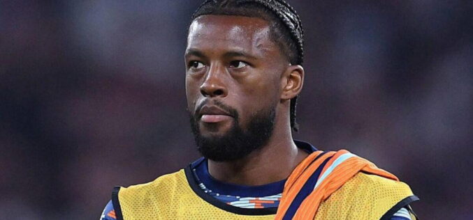 Chelsea eye shock move for free agent Wijnaldum after Camara drama — Reports