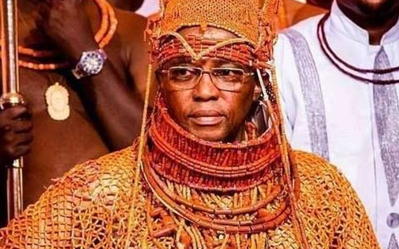 Oba of Benin suspends palace praise singers over unauthorised performance