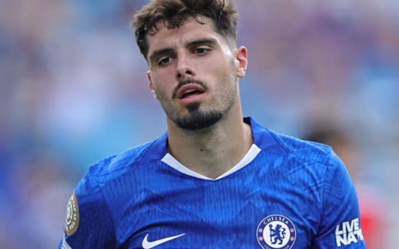 Chelsea reward Pedro Neto with new long-term deal