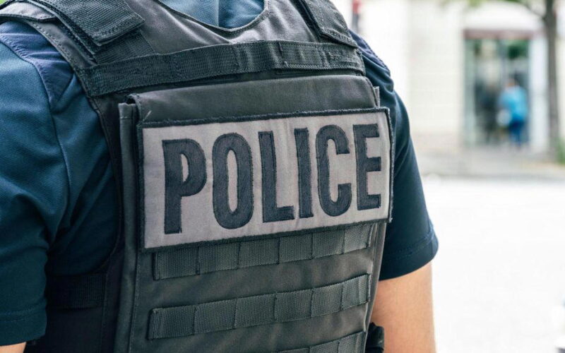 Police shoot knife-wielding woman after four-minute standoff